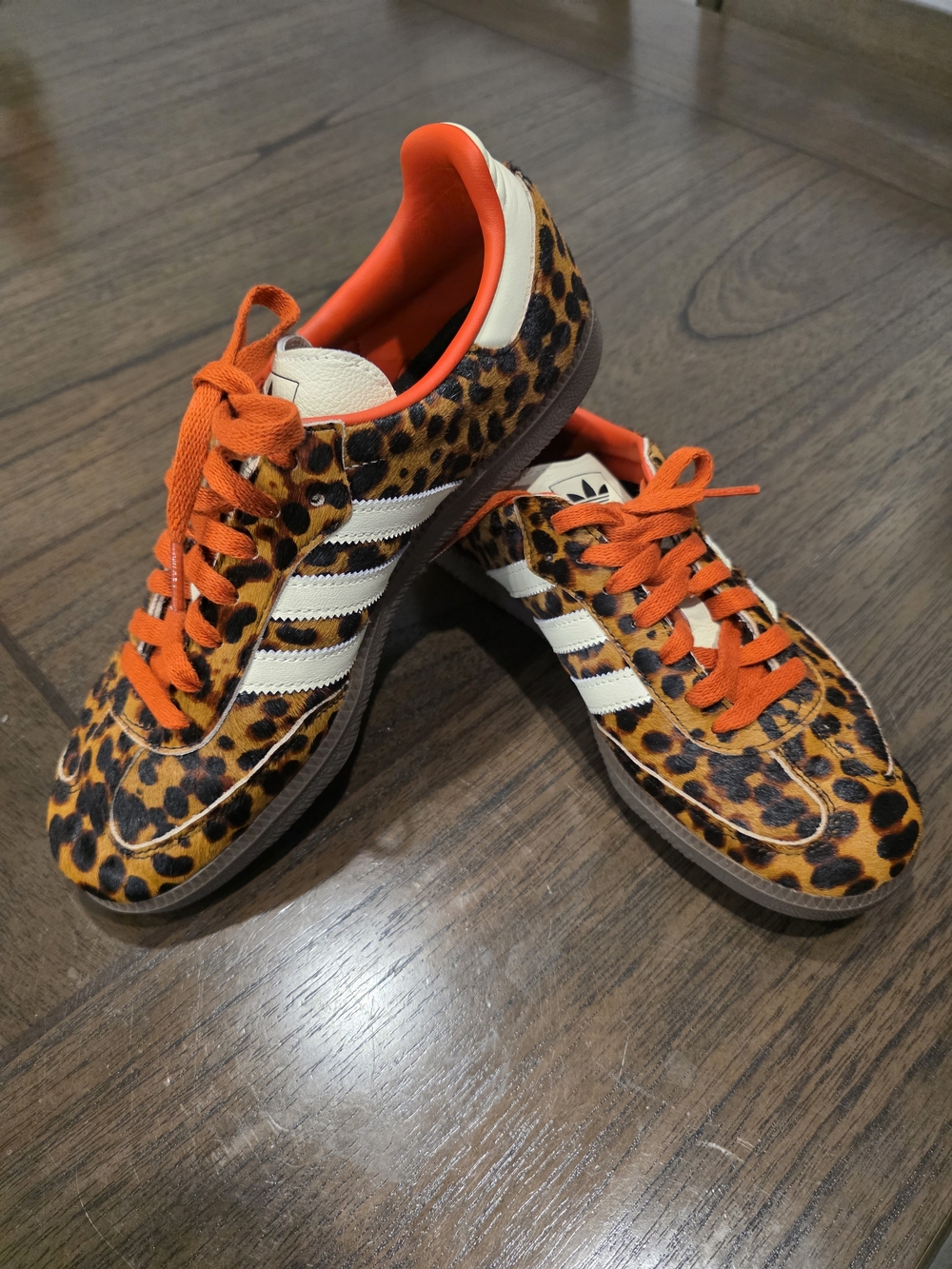 Adidas Originals Samba OG – Leopard Print / Preloved Red